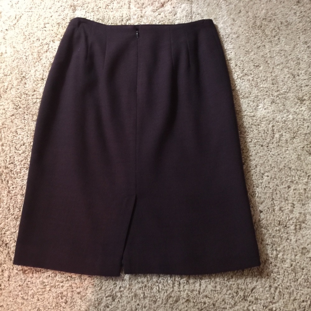 HOST PICK 🎉🎊Ellen Tracy, Straight Skirt!